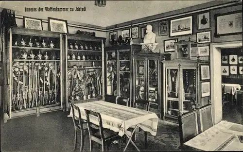 Ak Idstedt in Schleswig Holstein, Waffenkammer, Innenansicht