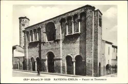 Ak Ravenna Emilia Romagna, Palais de Teodorico, vista esterna