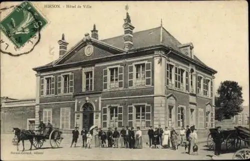 Ak Hirson Aisne, Hotel de Ville, Rathaus, Kutschen