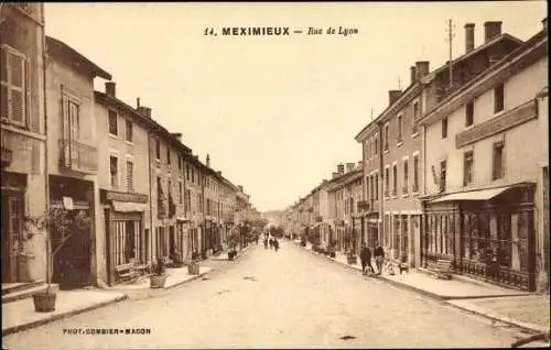 Ak Meximieux Ain, Rue de Lyon, Café