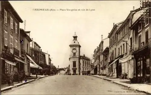 Ak Meximieux Ain, Place Vaugelas et rue de Lyon, Hotel de Ville