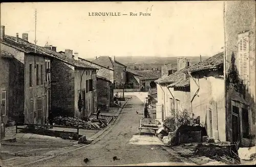 Ak Lérouville Lothringen Meuse, Rue Petite