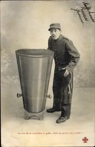 Ak Mann in Uniform, riesiger Becher, Portrait, Humor