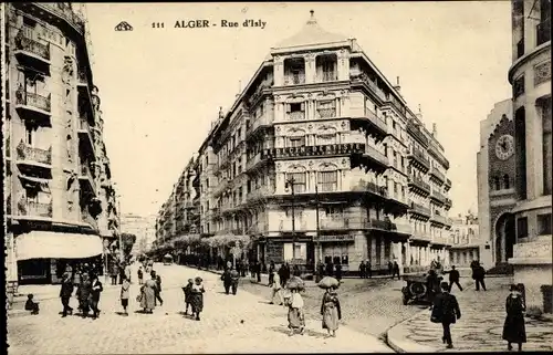 Ak Algier Alger Algerien, Rue d'Isly, piétons