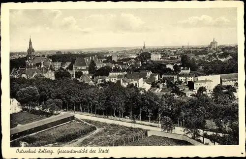 Ak Kołobrzeg Kolberg Pommern, Gesamtansicht der Stadt