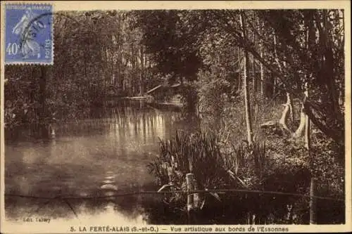 Ak La Ferté Alais Essonne, Vue artistique aux bords de l'Essonnes