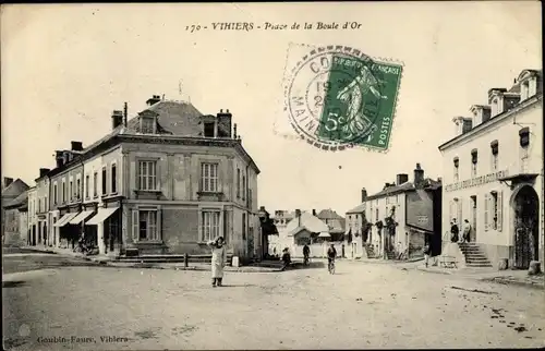 Ak Vihiers Maine et Loire, Place de la Boule d'Or