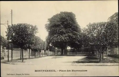 Ak Montfermeil Seine Saint Denis, Place des Marronniers