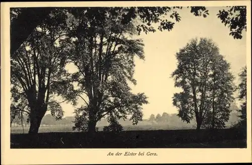 Ak Gera in Thüringen, Partie an der Elster bei der Ortschaft, Landschaftsansicht