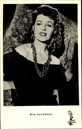 Ak Schauspielerin Rita Hayworth, Portrait, Das Schiff des Satans, Salome