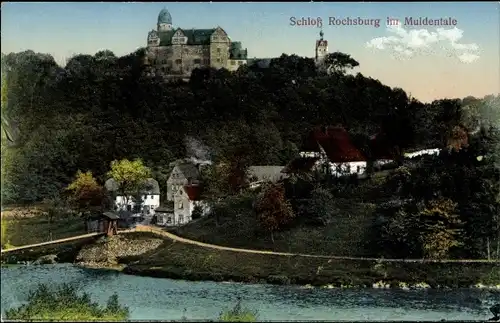 Ak Lunzenau in Sachsen, Teilansicht mit Blick zum Schloss Rochsburg im Muldentale