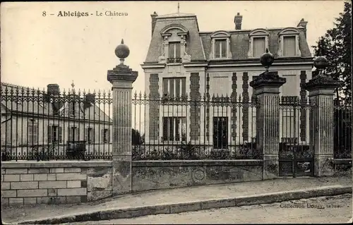 Ak Ableiges Val d'Oise, Le Chateau, Straßenpartie, Schloss