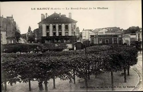 Ak Le Raincy Seine Saint Denis, Le Rond Point de la Station