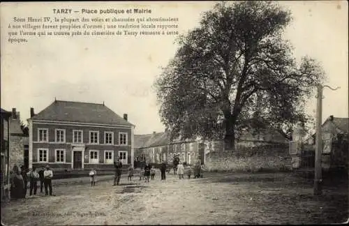 Ak Tarzy Ardennes, Place publique et Mairie