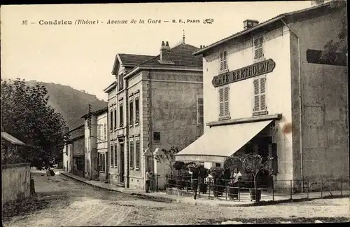 Ak Condrieu Rhône, Avenue de la Gare, Café Bertholat