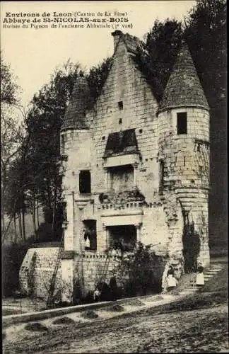 Ak Saint Nicolas aux Bois Aisne, Ruines du Pignon de l'ancienne Abbatiale