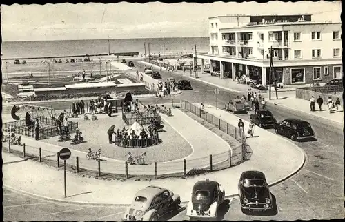 Ak Berck Plage Pas de Calais, La Place de l'Entonnoir