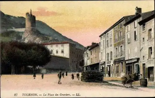 Ak Tournon Ardèche, La Place des Graviers