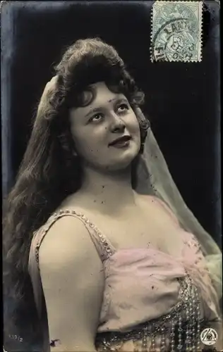 Ak Frau mit offenem Haar, Portrait, NPG 339/2