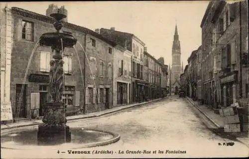 Ak Vernoux Ardèche, La Grande Rue et les Fontaines