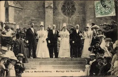 Ak La Mothe Saint Héray Deux Sèvres, Mariage des Rosieres, portrait, escalier, eglise