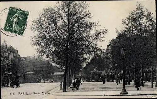 Ak Paris XVII., Porte Maillot, Passanten