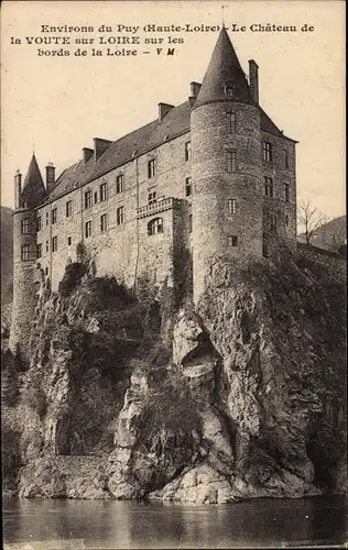 Ak Lavoute sur Loire Haute Loire, Le Chateau de la Voute sur Loire