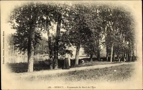 Ak Hericy Seine et Marne, Promenade du Bord de l'Eau