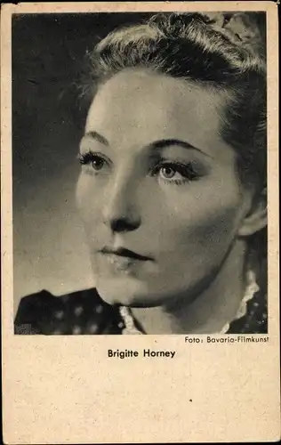 Ak Schauspielerin Brigitte Horney, Portrait