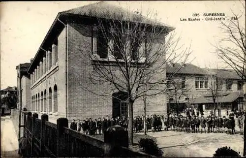 Ak Suresnes Hauts de Seine, Les Écoles, Cité Jardin