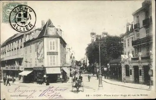 Ak Vichy Allier, Place Victor Hugo et rue de Nimes