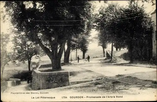 Ak Gourdon Lot, Promenade de l'Arbre Rond