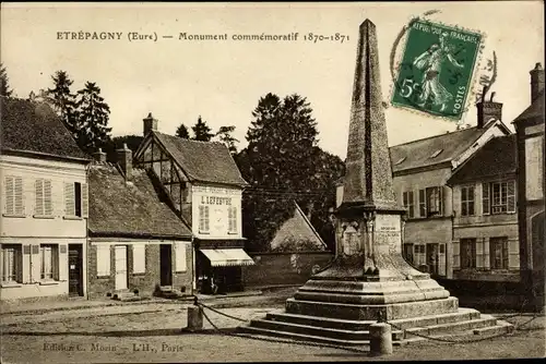 Ak Étrépagny Eure, Monument commémoratif