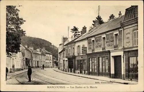 Ak Marcoussis Essonne, Les Écoles et la Mairie