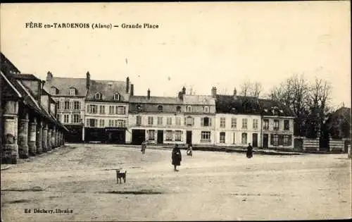 Ak Fère en Tardenois Aisne, Grand Place