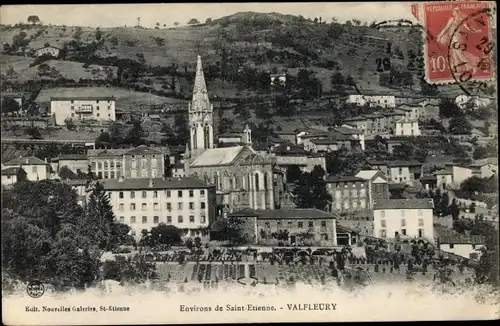 Ak Valfleury Loire, Vue générale, eglise