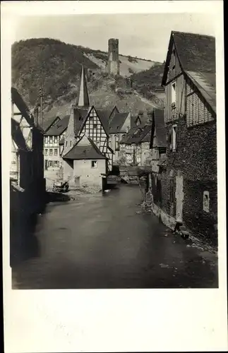 Ak Monreal Eifel, Wasserpartie, Turm