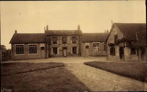 Ak Veilleins Loir et Cher, Mairie, École