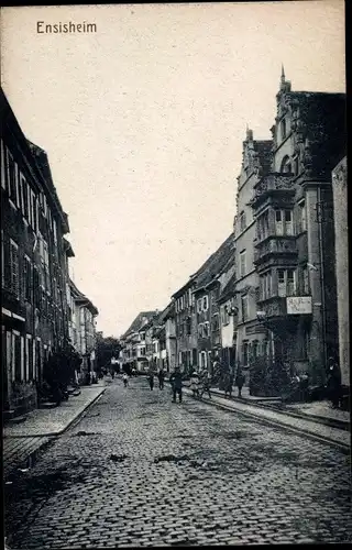 Ak Ensisheim Elsass Haut Rhin, Straßenpartie