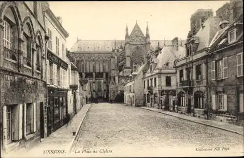 Ak Soissons Aisne, La place du Cloitre