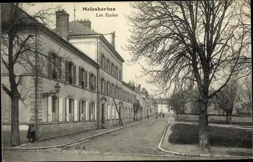 Ak Malesherbes Loiret, Les Ecoles