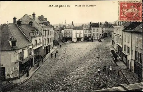 Ak Malesherbes Loiret, Place du Martroy