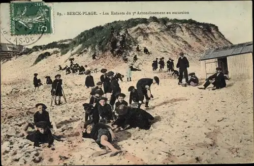 Ak Berck Plage Pas de Calais, Les Enfants du 3e Arrondissements en excursion