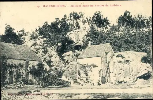 Ak Malesherbes Loiret, Maisons dans les Roches de Buthiers