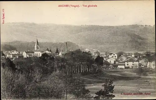 Ak Arches Vosges, vue générale du village, eglise, forêt