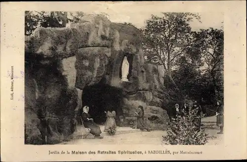 Ak Bazoilles par Mattaincourt Vosges, Jardin de la Maison des Retraites Spirituelles, grotte, gens