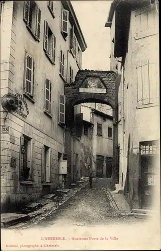 Ak L'Arbresle Rhône, Ancienne Porte de la Ville