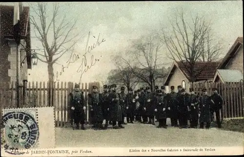 Ak Jardin Fontaine Meuse, La Caserne