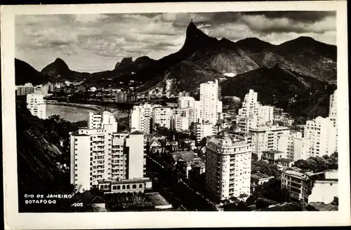 Ak Rio de Janeiro Brasilien, Botafogo, skyscrapers, mountains