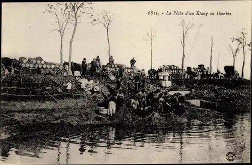 Ak La Peche d'un Etang en Dombes, Fischer